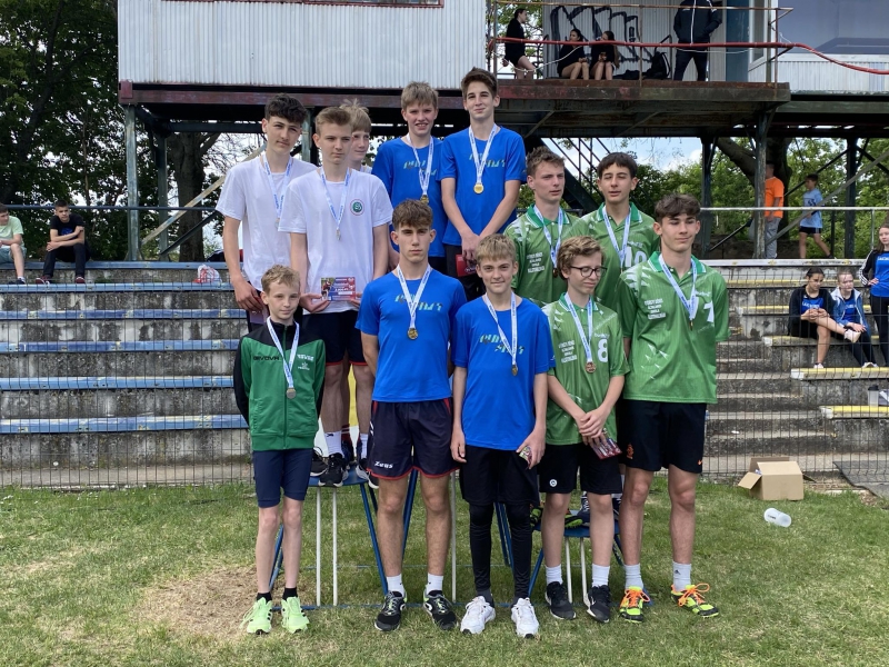 4x800.jpg